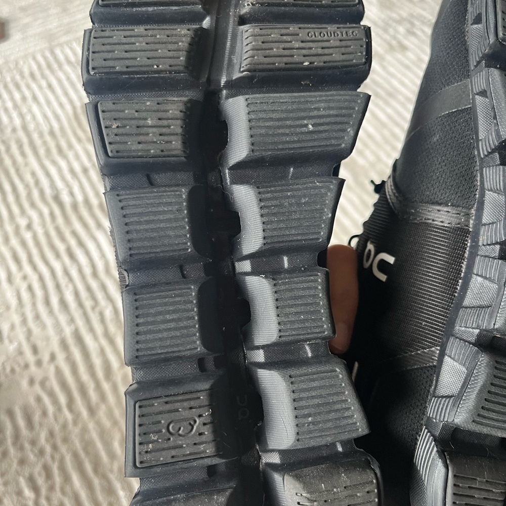 Black On Clouds - image 6